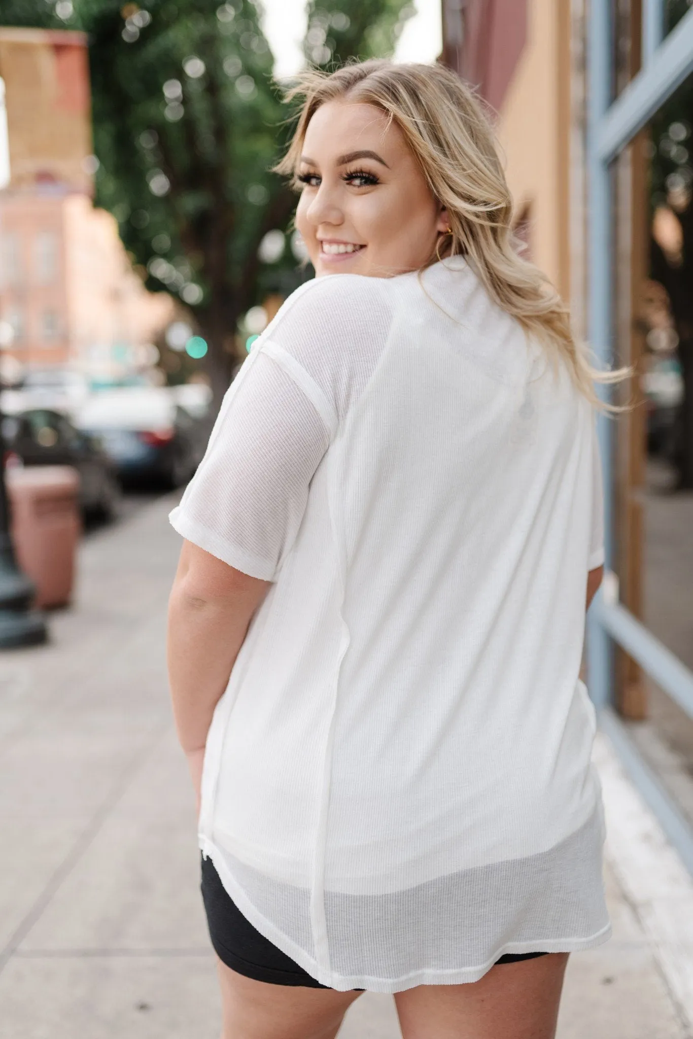 Alabaster Delight Tee