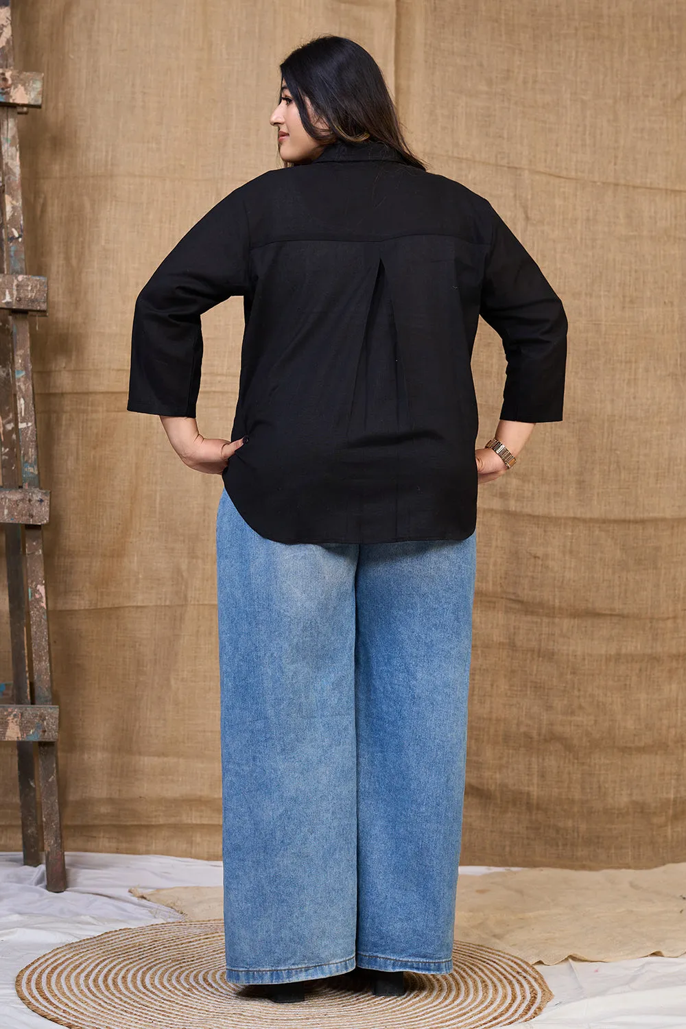 Classic ladies' black cotton shirt