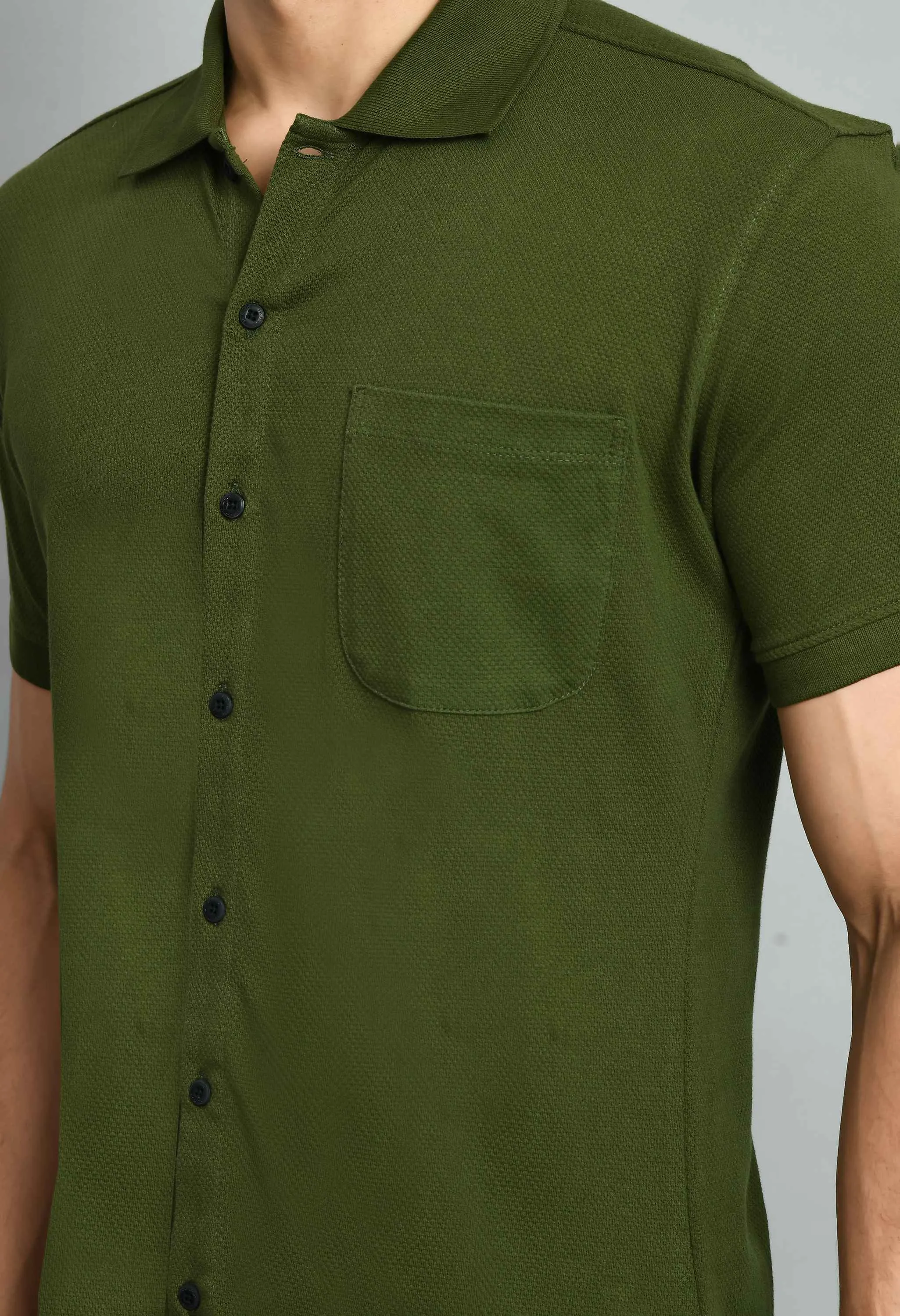 Men's Olive Smart Fit Solid Shirt